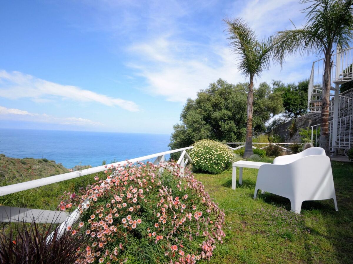 Appartement vue mer à Taormina, jardin privé et piscine - Photo 2