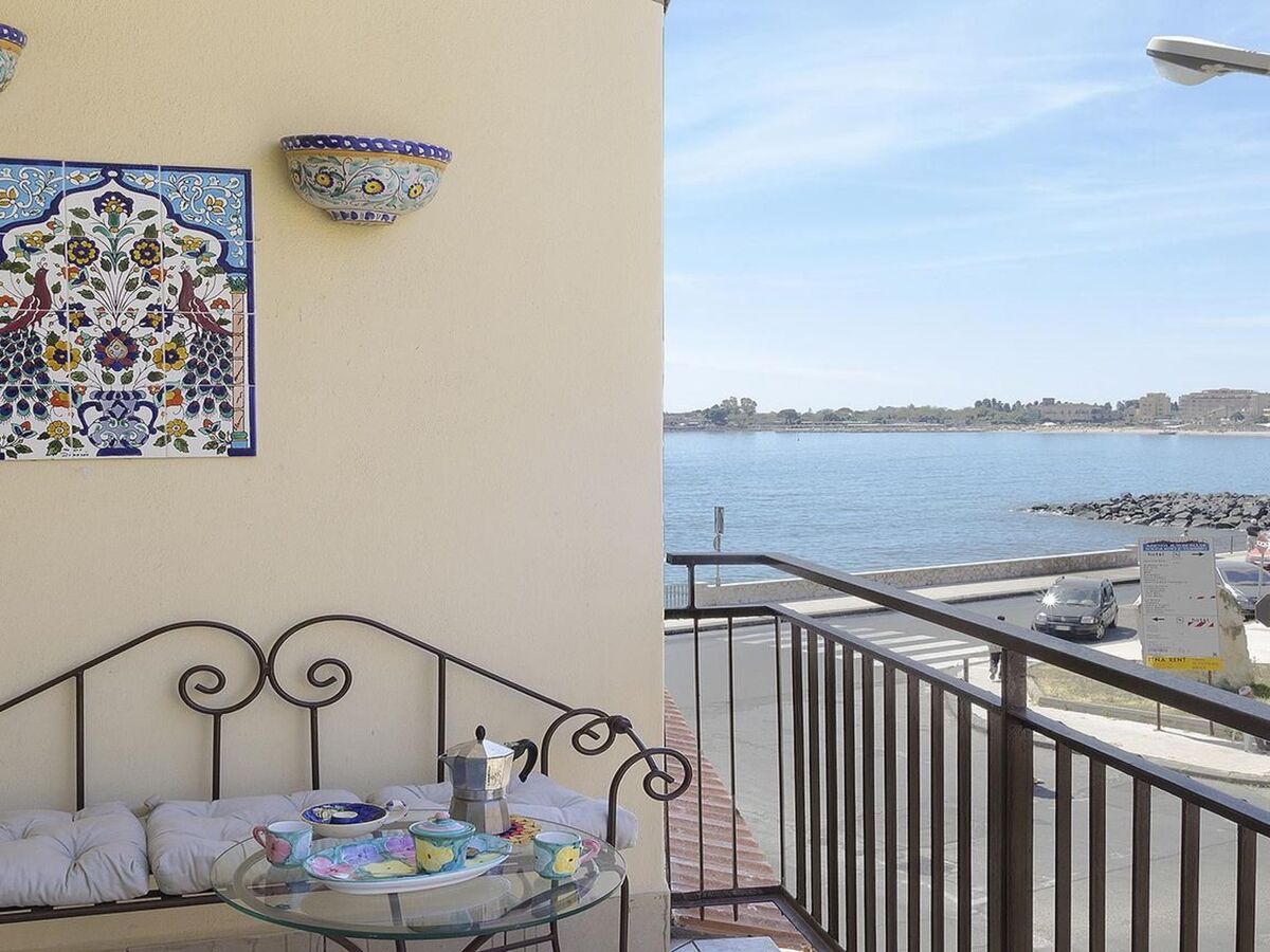 Appartement Tysandros, 10 m de la plage à Giardini Naxos - Photo 1
