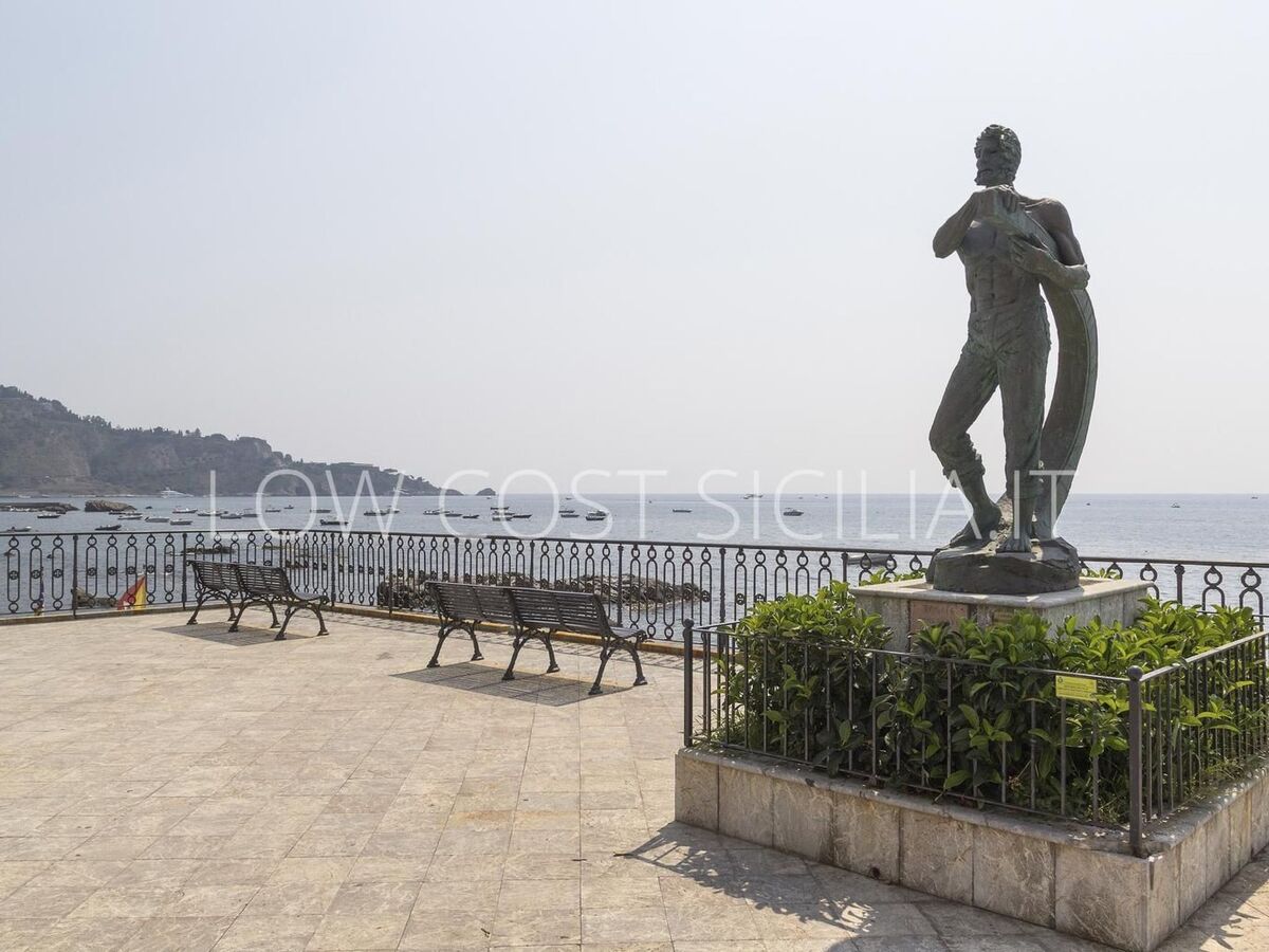 Appartement Tysandros, 10 m de la plage à Giardini Naxos - Photo 10