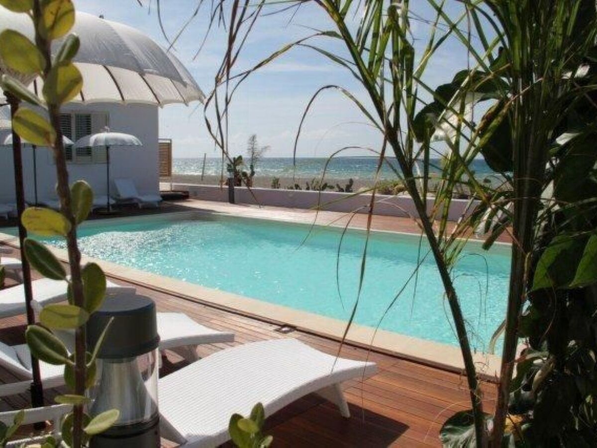 Appartement avec terrasse 15 m² face à la mer - Photo 9
