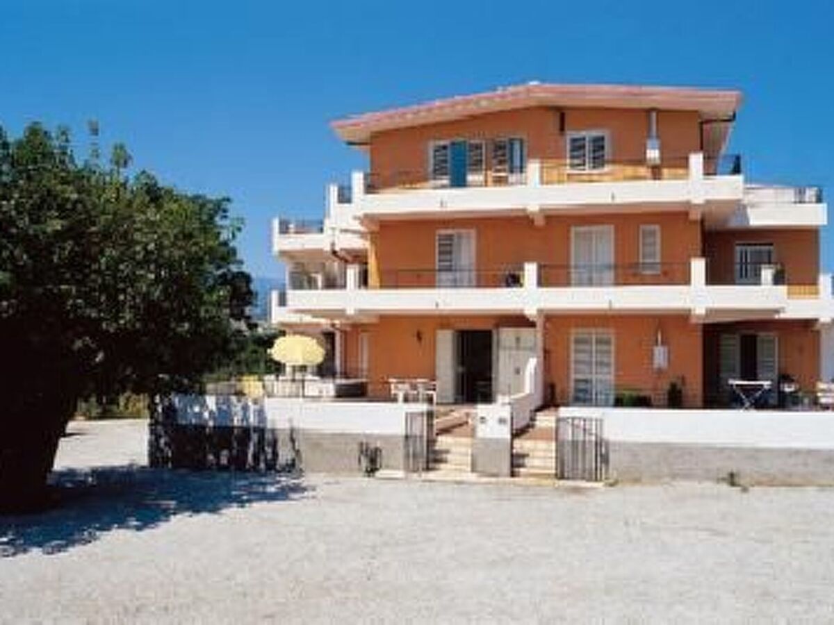 Villetta Helios – Appartement Patti, 100 m de la plage - Photo 1