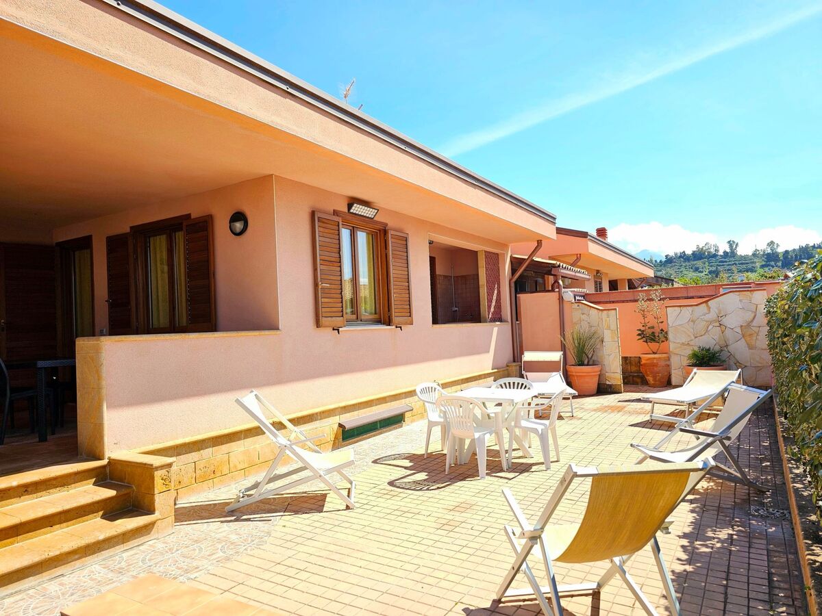 Villa 3 chambres face à la mer à Campofelice di Roccella - Photo 1