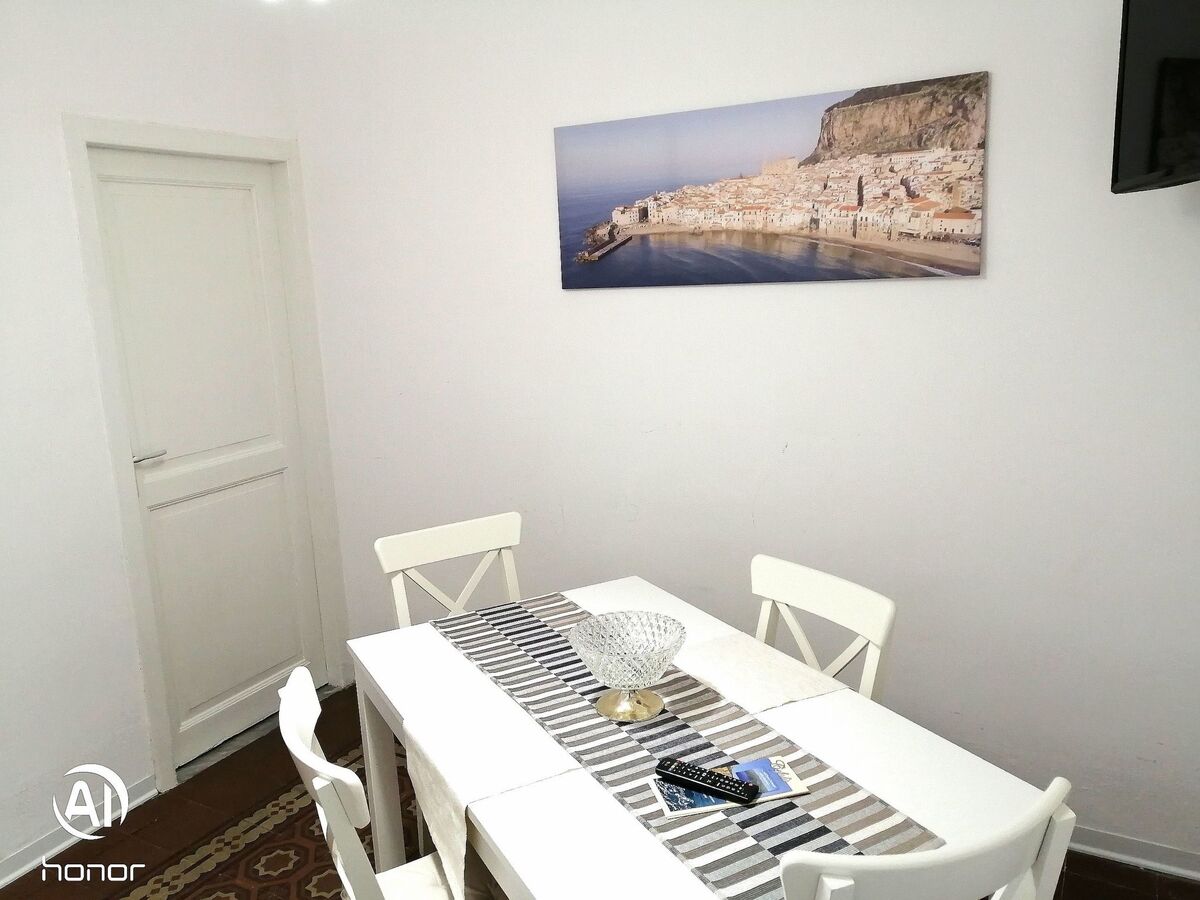 Appartement centre Cefalù, balcon vue rue à 50m de plage - Photo 9