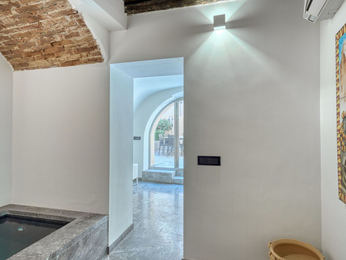 Villa Bordonaro – Appartement 3 ch avec spa à Cefalù - Photo 14