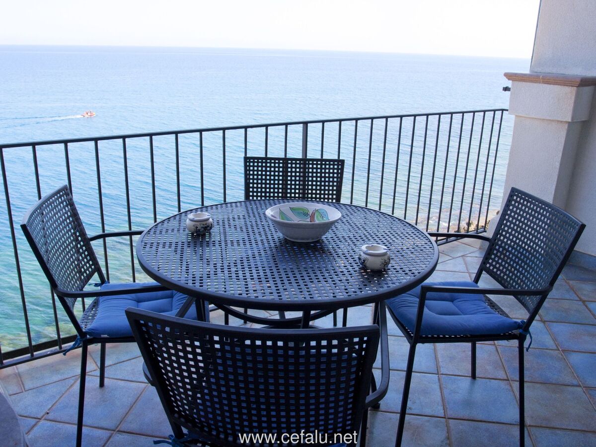 Appartement Terrazza Lara, plage à 20 m, Cefalù - Photo 1