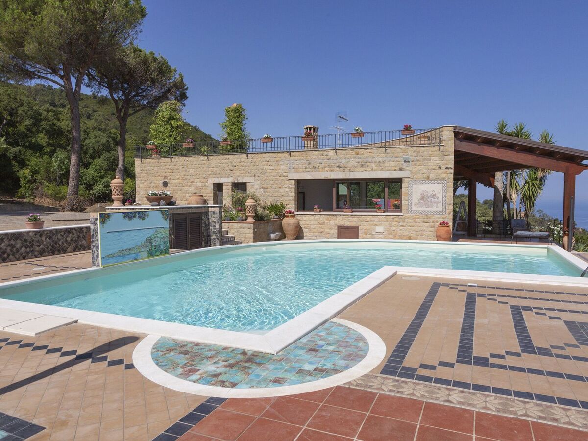 Villa Orizzonte, 10 pers., piscine et vue mer à Cefalù - Photo 1