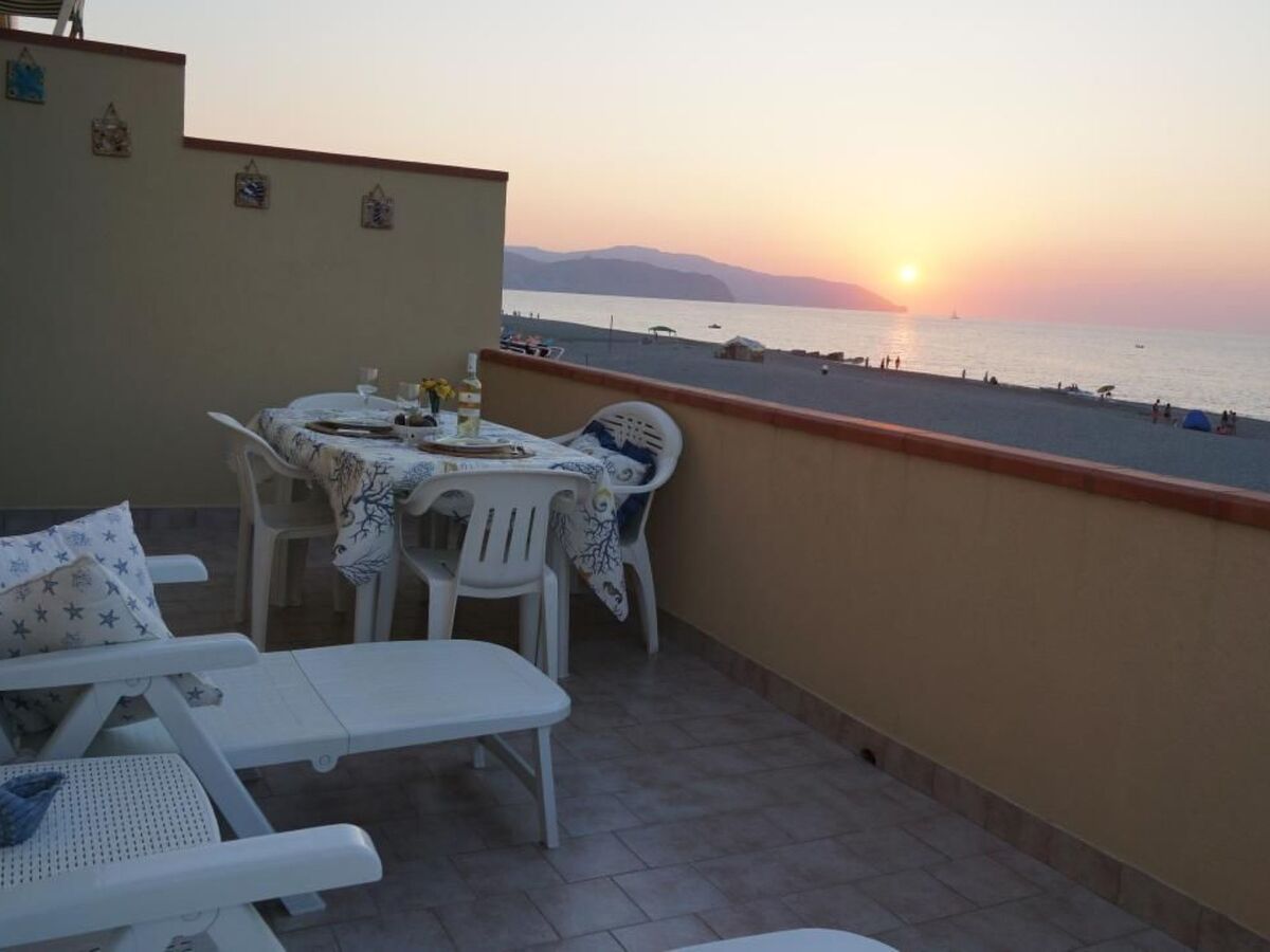 Seestern – Appartement vue Îles Éoliennes à Malfa - Photo 2