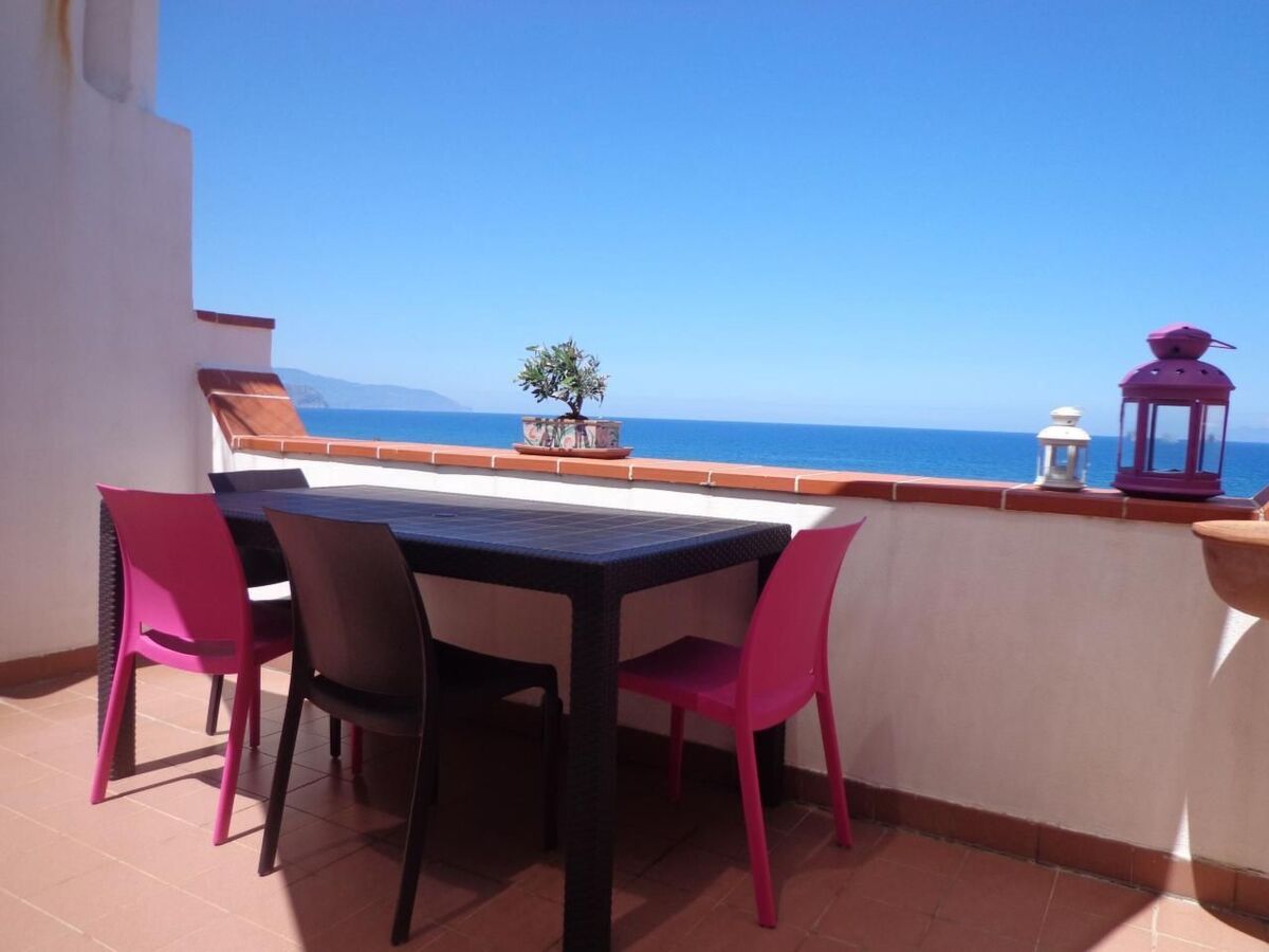 Patrizia's Sweet Home, appartement terrasse vue mer à Malfa - Photo 2