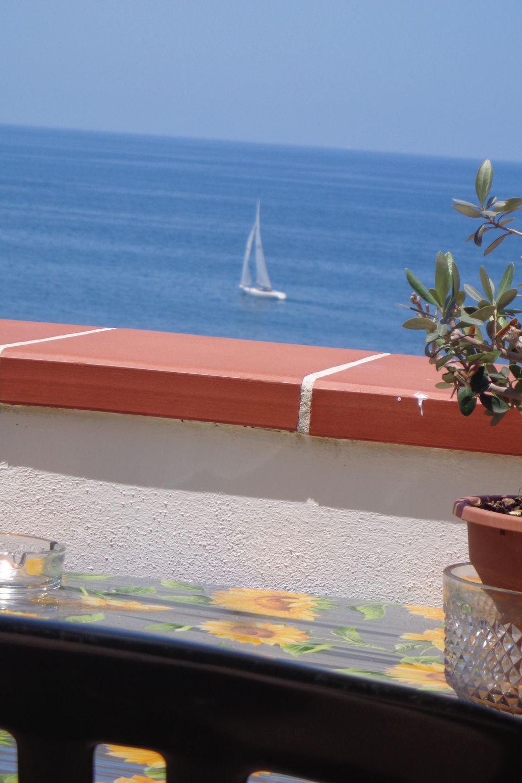 Patrizia's Sweet Home, appartement terrasse vue mer à Malfa - Photo 5