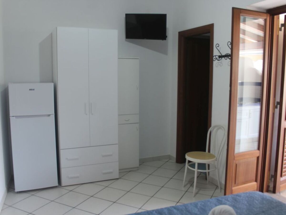 Studio Lipari avec terrasse couverte et kitchenette - Photo 5