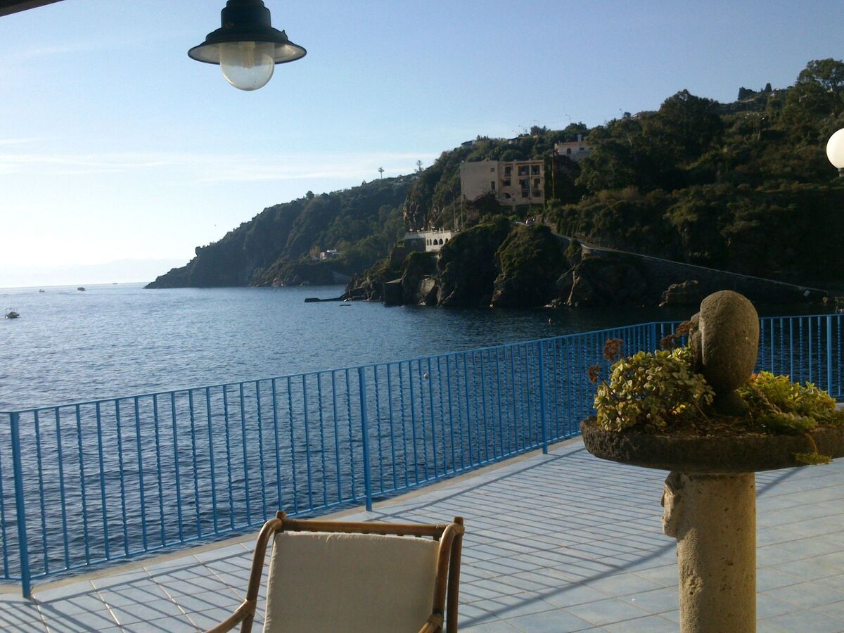 Chambre vue mer aux Eolie – Lipari, direct plage - Photo 8
