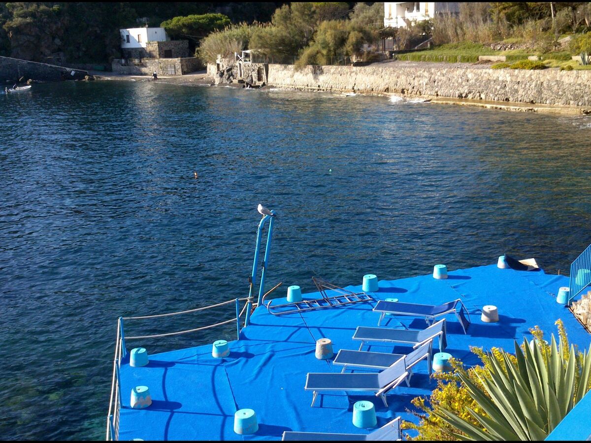 Chambre vue mer aux Eolie – Lipari, direct plage - Photo 12