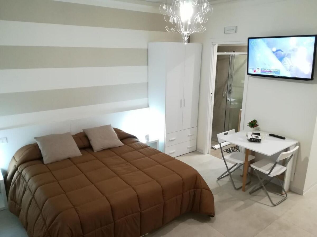 Studio avec kitchenette à 300m des plages, Reggio Calabria - Photo 2