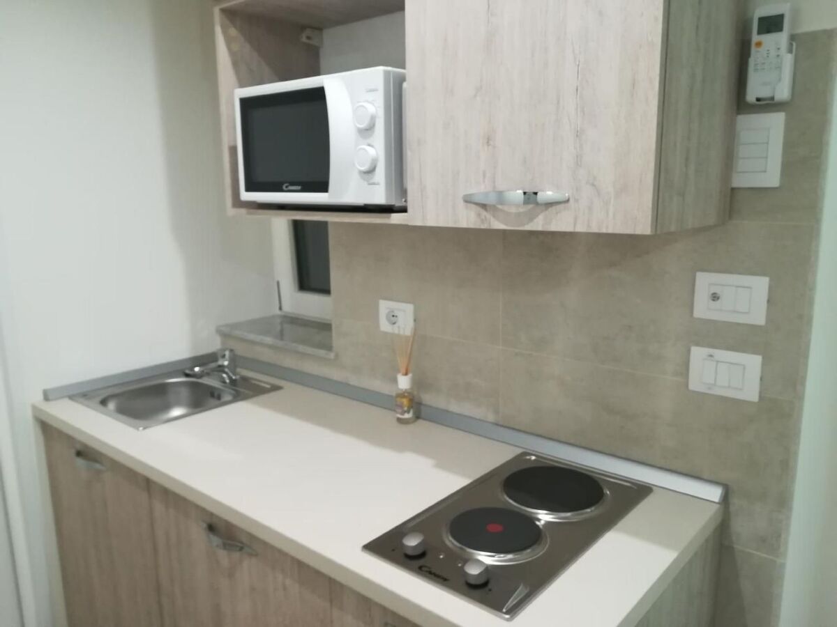 Studio avec kitchenette à 300m des plages, Reggio Calabria - Photo 11