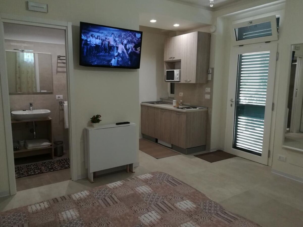 Studio avec kitchenette à 300m des plages, Reggio Calabria - Photo 12