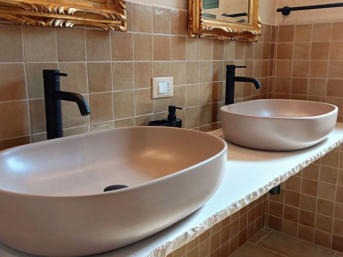 Villa Brezza avec Jacuzzi, 6 km des plages - Photo 17