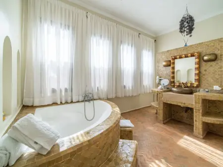 Villa CHEMS, maison 6 chambres avec piscine à Marrakech : photo 13
