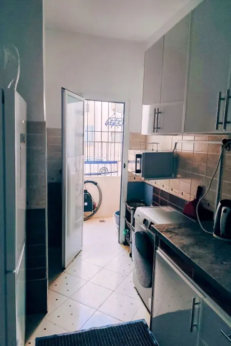 Appartement RDC avec balcon et jardin à Tanger, 2 chambres : photo 15