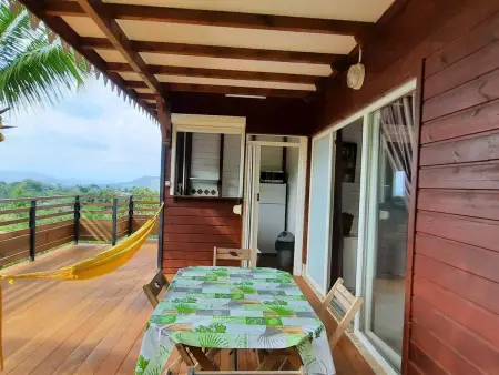 Bungalow 1 chambre avec terrasse, vue Montagne Pelée : photo 4
