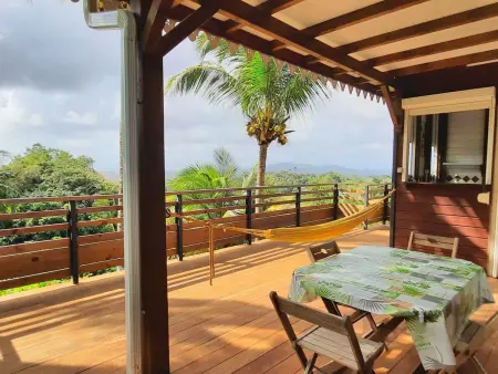 Bungalow 1 chambre avec terrasse, vue Montagne Pelée : photo 5