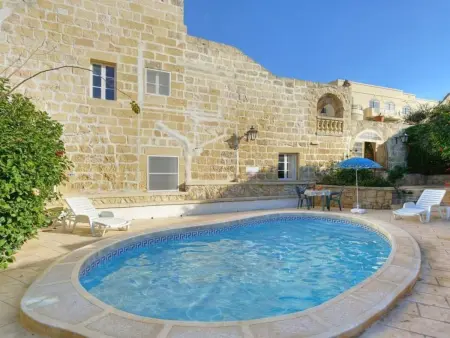 Location maison à Sannat, Zabbetta Bauernhaus mit Schwimmbad