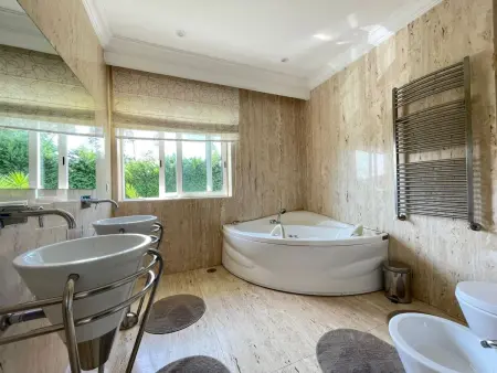 Villa 6 chambres avec piscine privée à Viana do Castelo : photo 12