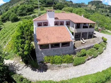 Maison 6 pers. avec piscine à débordement à Calheiros : photo 40