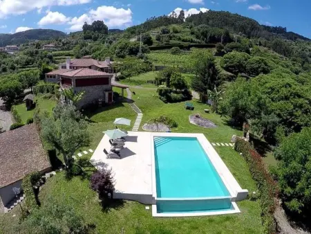 Maison 6 pers. avec piscine à débordement à Calheiros : photo 41