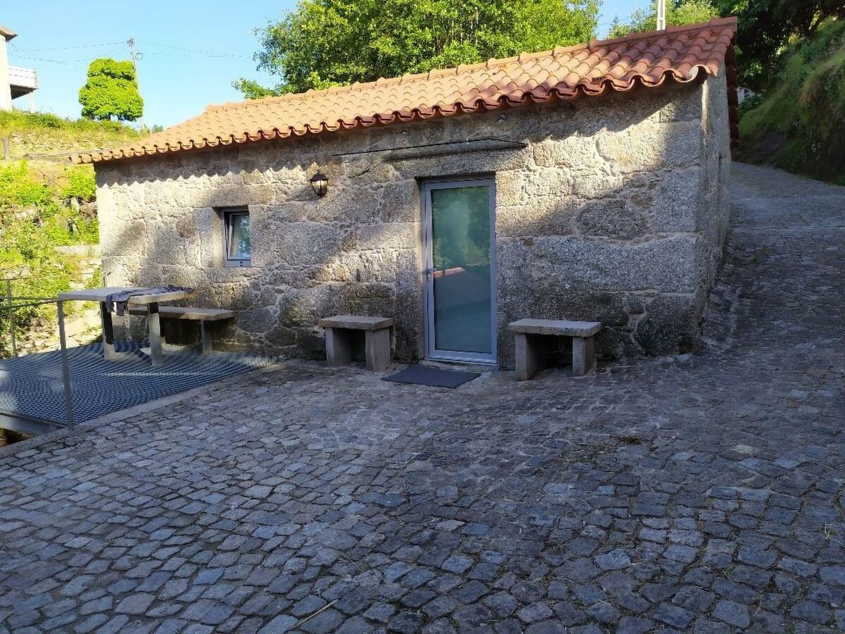Moulin rénové à 80 m du fleuve, Calheiros - Photo 1