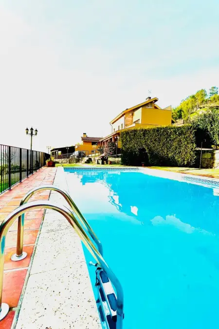 Villa 6 chambres avec piscine 6x12m et terrain de jeux - Photo 2