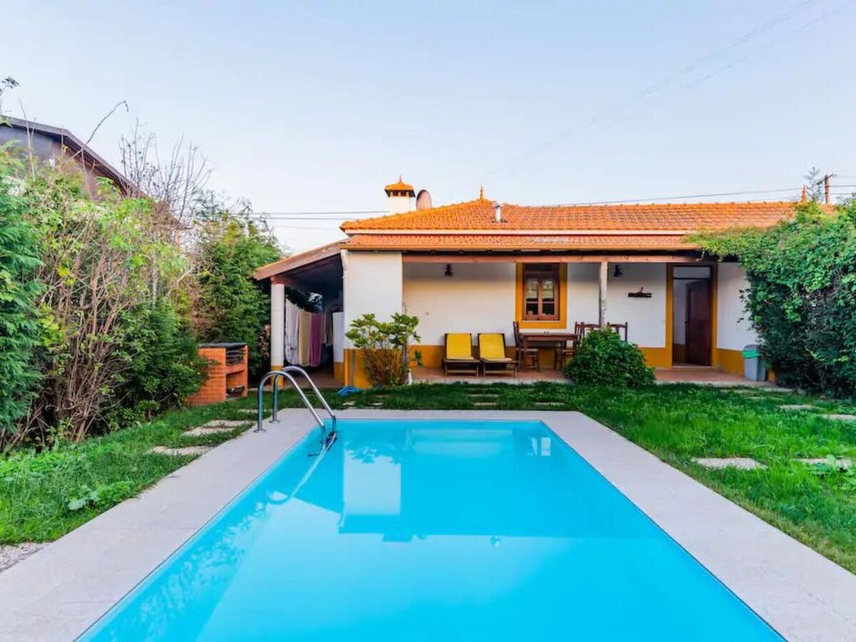 Maison 5 pers. avec piscine, jardin et grill à Espinho - Photo 1