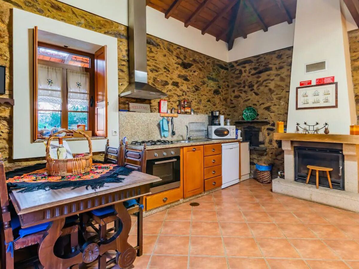 Maison 5 pers. avec piscine, jardin et grill à Espinho - Photo 16