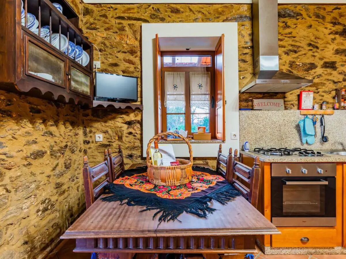 Maison 5 pers. avec piscine, jardin et grill à Espinho - Photo 17