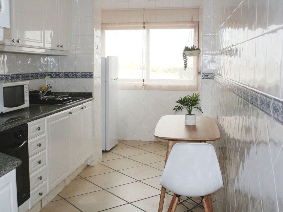 Appartement 6 pers. avec 2 balcons face gare, Aveiro - Photo 10