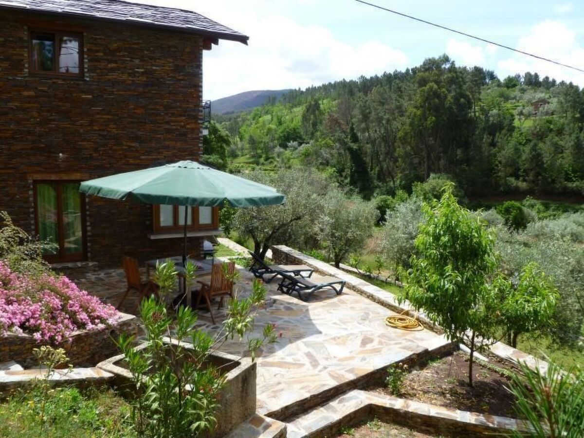 Maison 1200m² jardin avec terrasse à Anceriz - Photo 25