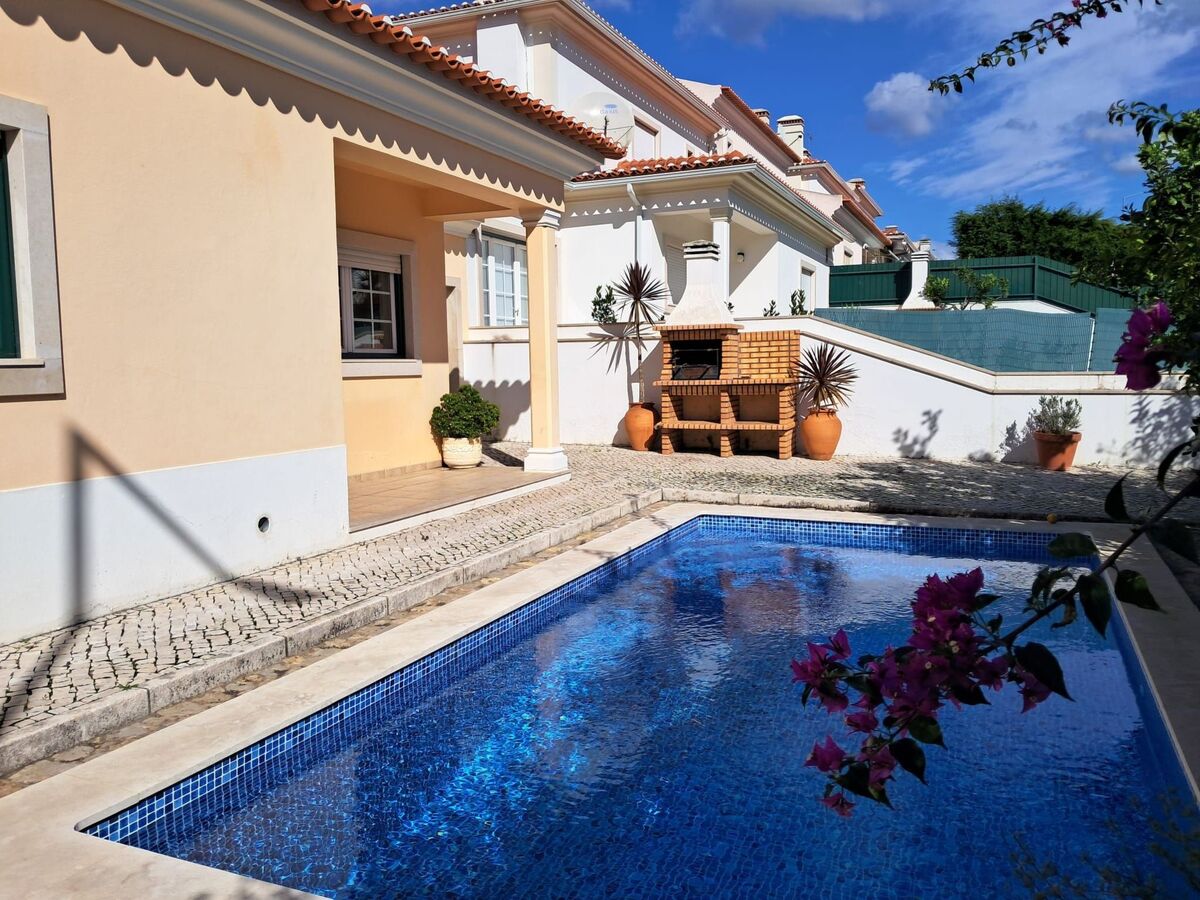 Maison 3 chambres avec piscine privée près d'Obidos - Photo 1