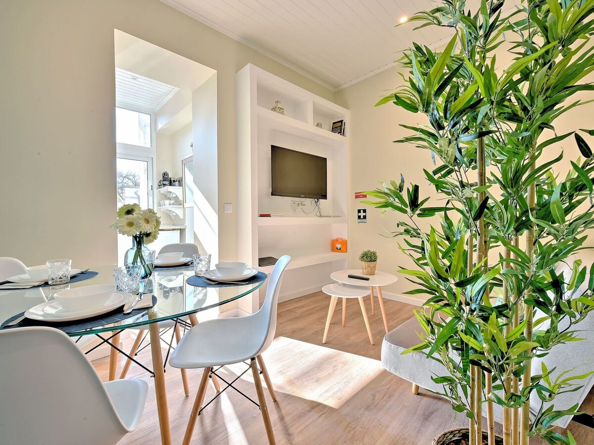 Appartement 55m² vue fleuve et balcon, centre Lisbonne - Photo 17