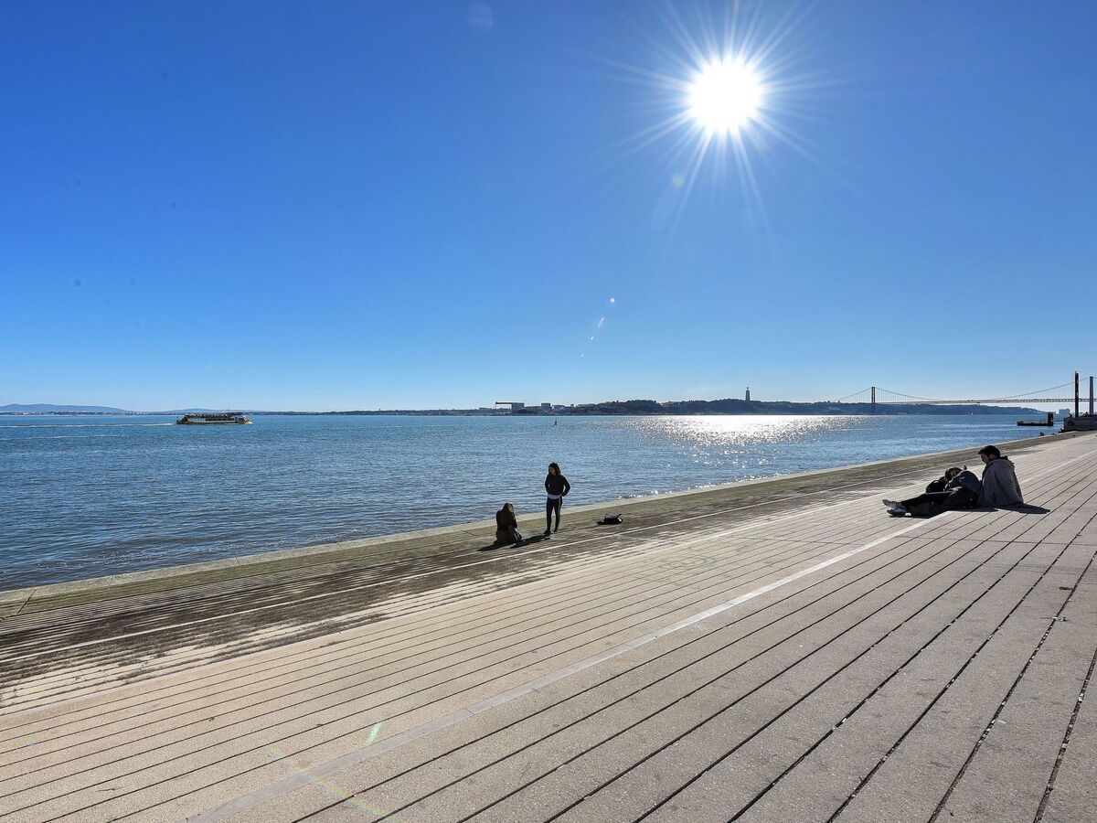 Appartement 55m² vue fleuve et balcon, centre Lisbonne - Photo 24