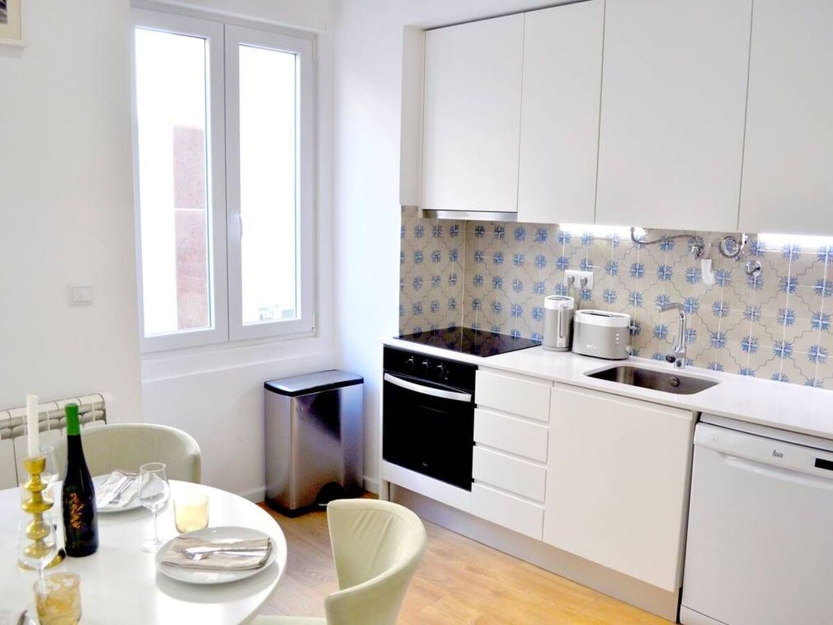 Appartement 2 chambres avec grande terrasse à Lisbonne - Photo 8