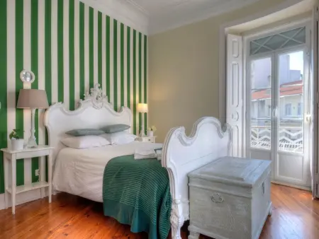 Location appartement à Lisbonne, Großzügige Wohnung für 17 Personen in Lissabon