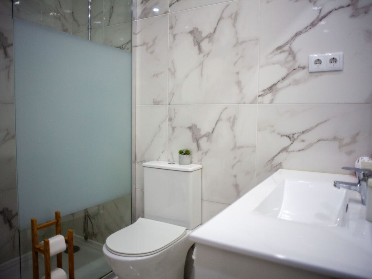 Appartement 4 pers. avec terrasse à Almada près Lisbonne - Photo 18