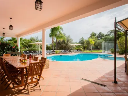 Villa Mouraria, 16 personnes avec piscine et court de tennis : photo 3