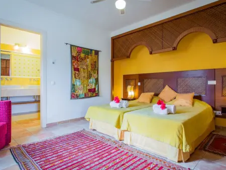 Villa Mouraria, 16 personnes avec piscine et court de tennis : photo 27