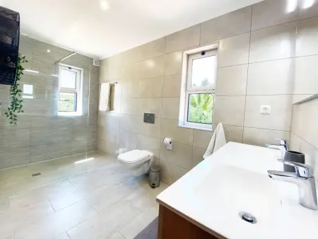 Luxuriöse Villa - Privater Pool und schöner Gart - Photo 13