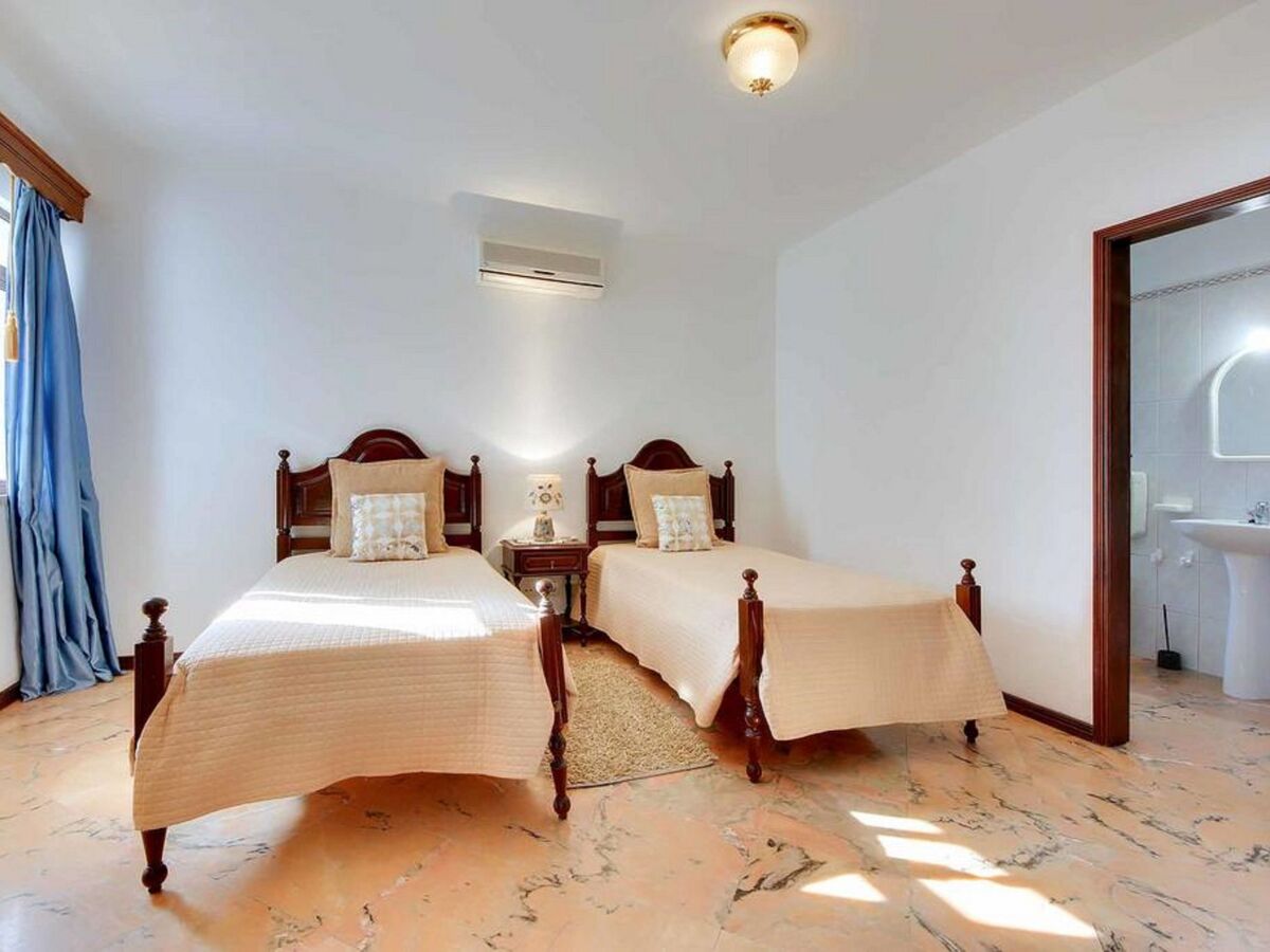 Villa Albuar – Maison 5 ch, piscine chauffée, vue mer - Photo 23