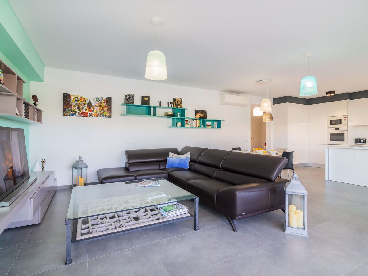 Appartement Garden Design à Albufeira – piscine et terrasse - Photo 10