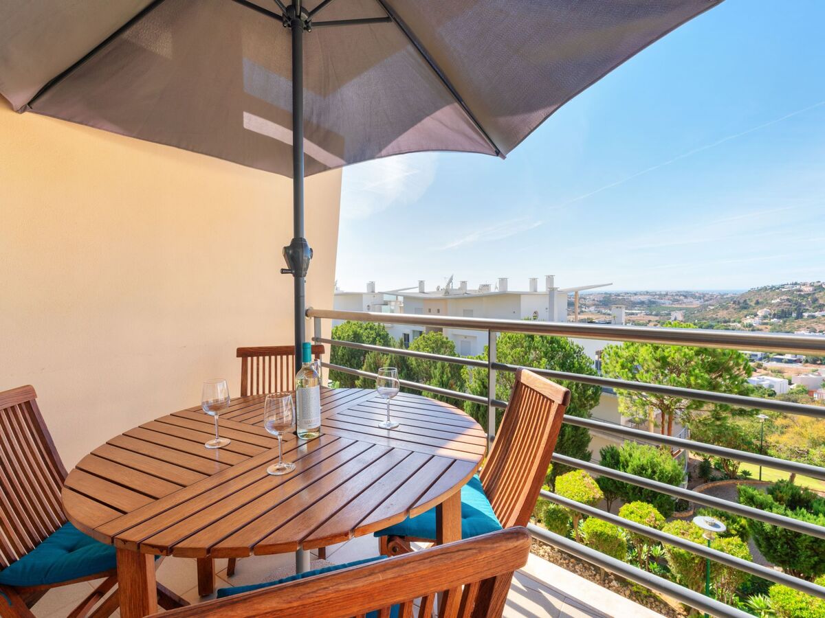 Appartement avec terrasse, 2 piscines, à 300 m du Strip – Albufeira - Photo 3