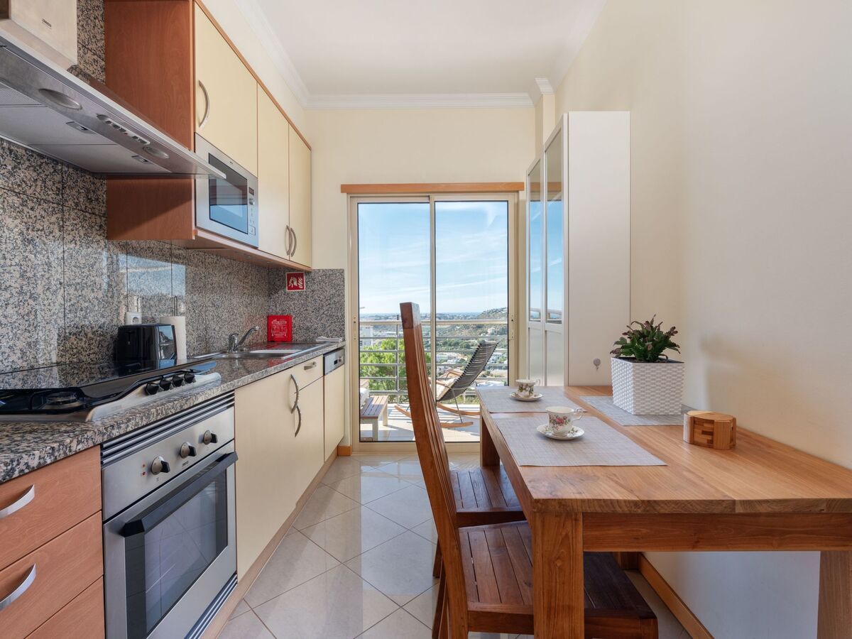 Appartement avec terrasse, 2 piscines, à 300 m du Strip – Albufeira - Photo 8