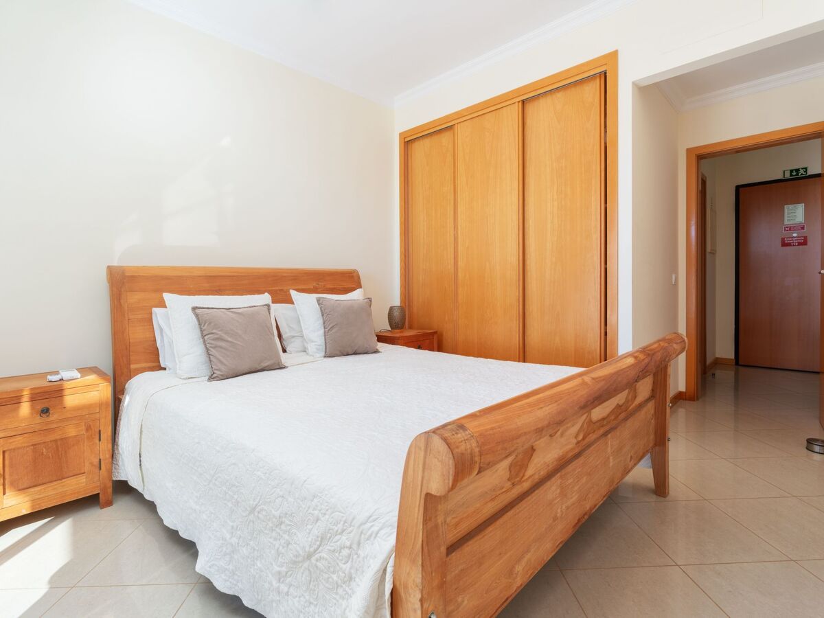 Appartement avec terrasse, 2 piscines, à 300 m du Strip – Albufeira - Photo 15