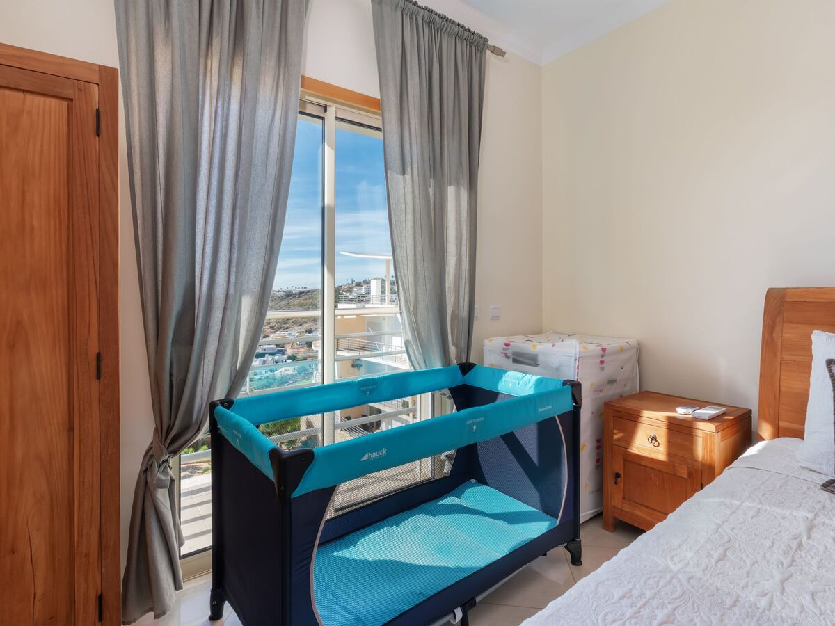 Appartement avec terrasse, 2 piscines, à 300 m du Strip – Albufeira - Photo 19